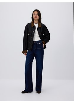 Reserved - T-shirt z ozdobną lamówką - złamana biel ze sklepu Reserved w kategorii Bluzki damskie - zdjęcie 187531041