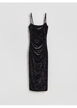 Reserved - Welurowa sukienka midi - ciemnobrązowy ze sklepu Reserved w kategorii Sukienki - zdjęcie 187532620