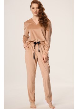 Mefemi welurowa piżama damska piaskowa Vanessa, Kolor piaskowy, Rozmiar S, Mefemi ze sklepu Primodo w kategorii Piżamy damskie - zdjęcie 187533420