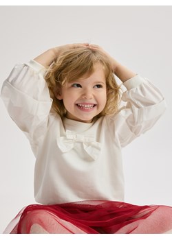 Reserved - Bluza z bufiastymi rękawami - złamana biel ze sklepu Reserved w kategorii Bluzy dziewczęce - zdjęcie 187535502