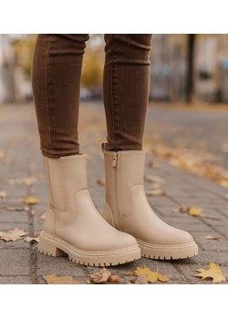 Beżowe botki damskie z ociepleniem /A4-2 18501 T238/ ze sklepu Pantofelek24.pl w kategorii Botki - zdjęcie 187539080