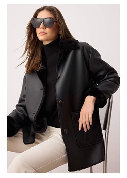 trendyol Kurtka w kolorze czarnym ze skóry syntetycznej ze sklepu Limango Polska w kategorii Kurtki damskie - zdjęcie 187548603