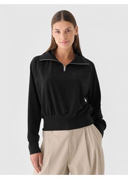 Damska bluza dresowa z weluru 4F 4FRAW24TSWSF2054 - czarna ze sklepu Sportstylestory.com w kategorii Bluzy damskie - zdjęcie 187549744