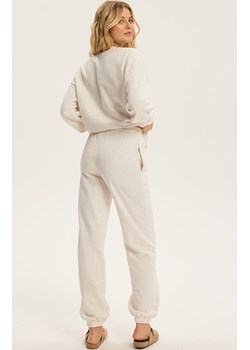 Esotiq bluza damska Bloovii Cinnamon 43995-02X, Kolor kremowy, Rozmiar L, BLOOVII ze sklepu Intymna w kategorii Bluzy damskie - zdjęcie 187552633