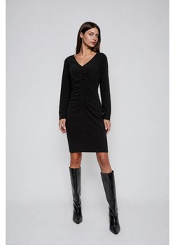 Dopasowana sukienka czarna ze sklepu Moodo.pl w kategorii Sukienki - zdjęcie 187555150