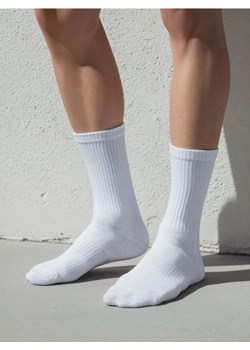 Sinsay - Skarpetki 4 pack - biały ze sklepu Sinsay w kategorii Skarpetki męskie - zdjęcie 187555763