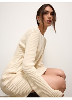 Mohito - Swetrowa kremowa sukienka mini - kremowy ze sklepu Mohito w kategorii Sukienki - zdjęcie 187557304