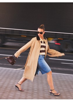 Mohito - Bawełniany trencz - beżowy ze sklepu Mohito w kategorii Płaszcze damskie - zdjęcie 187557380