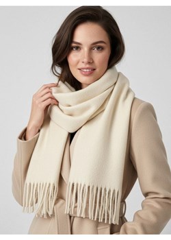 Sinsay - Szalik z frędzlami - kremowy ze sklepu Sinsay w kategorii Szaliki i chusty damskie - zdjęcie 187559310