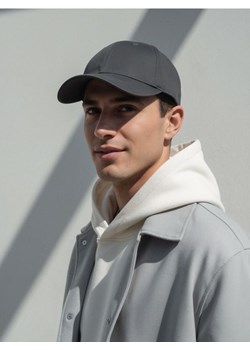 Sinsay - Czapka z daszkiem - szary ze sklepu Sinsay w kategorii Czapki z daszkiem męskie - zdjęcie 187559313