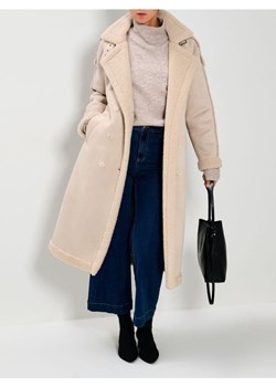 Sinsay - Płaszcz z kożuszkiem - kremowy ze sklepu Sinsay w kategorii Płaszcze damskie - zdjęcie 187559400