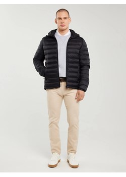 Kurtka męska pikowana z kapturem czarna Acarf 906 ze sklepu Big Star w kategorii Kurtki męskie - zdjęcie 187560922