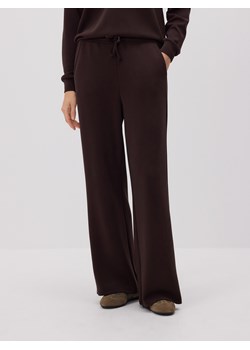 Reserved - Spodnie z szeroką nogawką - ciemnobrązowy ze sklepu Reserved w kategorii Spodnie damskie - zdjęcie 187563893