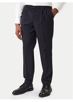 BOSS Spodnie materiałowe C-Perin-DPL 50545822 Granatowy Tapered Fit ze sklepu MODIVO w kategorii Spodnie męskie - zdjęcie 187565352