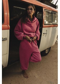 Charming Affection Joggers - Deep Pink ze sklepu Surf Inc w kategorii Spodnie damskie - zdjęcie 187565933