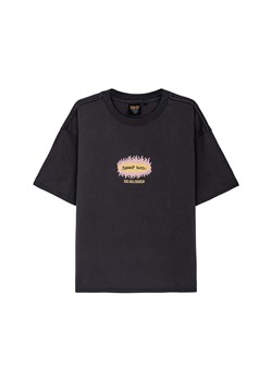 Surf On Fire Tee - Stone Grey ze sklepu Surf Inc w kategorii Bluzki damskie - zdjęcie 187566083