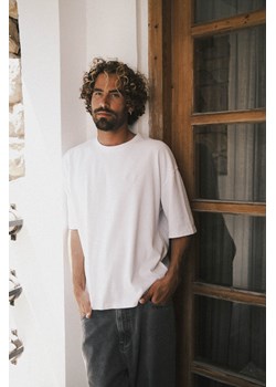 SRF Core Tee - Paper White ze sklepu Surf Inc w kategorii T-shirty męskie - zdjęcie 187566822