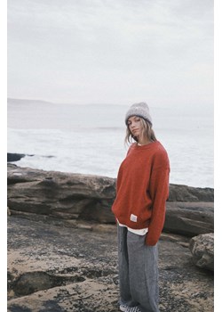 Surf Bum Sweater - Formula Red ze sklepu Surf Inc w kategorii Swetry damskie - zdjęcie 187567251