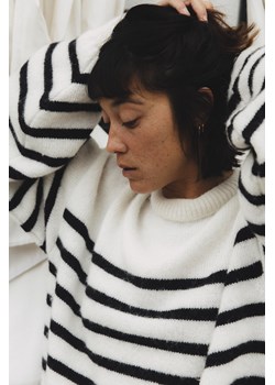 Striped Wool Sweater - Vintage White ze sklepu Surf Inc w kategorii Swetry damskie - zdjęcie 187567303