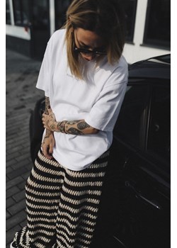 Core Logo Tee - Paper White ze sklepu Surf Inc w kategorii Bluzki damskie - zdjęcie 187567451