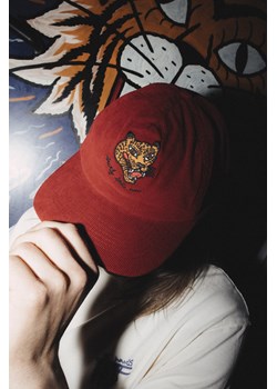 Mat Cat Cord Cap - Formula Red ze sklepu Surf Inc w kategorii Czapki z daszkiem męskie - zdjęcie 187567903