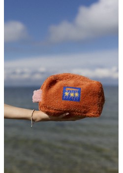 Frotte Travel Pouch - Burnt Orange ze sklepu Surf Inc w kategorii Kosmetyczki damskie - zdjęcie 187568304