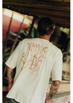 Sunburn Tee - Super Natural ze sklepu Surf Inc w kategorii T-shirty męskie - zdjęcie 187570572