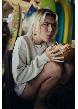 Beach Bum Sweater - Creamy ze sklepu Surf Inc w kategorii Swetry damskie - zdjęcie 187570632