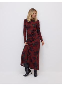 Reserved - Sukienka z nadrukiem w róże - karminowy ze sklepu Reserved w kategorii Sukienki - zdjęcie 187576161