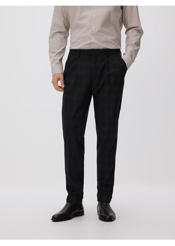 Reserved - Garniturowe spodnie w kratę - czarny ze sklepu Reserved w kategorii Spodnie męskie - zdjęcie 187577452
