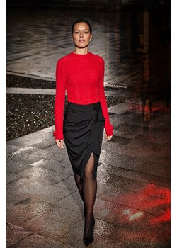 Spódnica z falbaną czarna ze sklepu Moodo.pl w kategorii Spódnice - zdjęcie 187577492