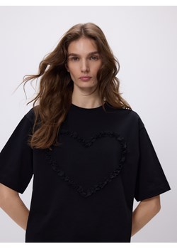Reserved - T-shirt z aplikacją serce - czarny ze sklepu Reserved w kategorii Bluzki damskie - zdjęcie 187578654
