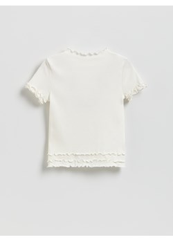 Reserved - Prążkowany t-shirt - złamana biel ze sklepu Reserved w kategorii Bluzki dziewczęce - zdjęcie 187578693
