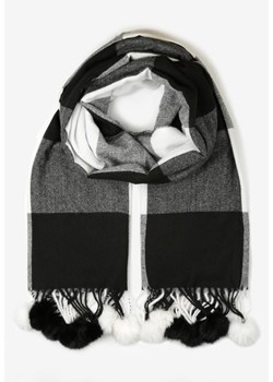Czarny Szalik w Szeroką Kratę z Pomponami Voso ze sklepu renee.pl w kategorii Szaliki i chusty damskie - zdjęcie 187579821