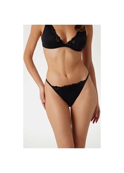 Guess Underwear  Stringi EVELINE ze sklepu Gomez Fashion Store w kategorii Majtki damskie - zdjęcie 187581851