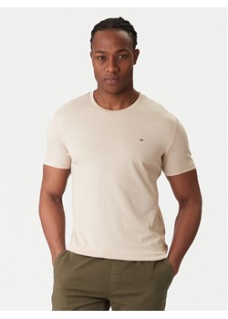 Tommy Jeans T-Shirt DM0DM20363 Beżowy Regular Fit ze sklepu MODIVO w kategorii T-shirty męskie - zdjęcie 187582110