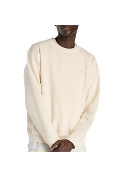 Bluza męska New Balance MT41506PEF - beżowa ze sklepu streetstyle24.pl w kategorii Bluzy męskie - zdjęcie 187587420