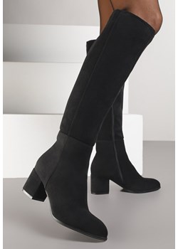 Czarne Kozaki z Imitacji Zamszu do Kolana Vices na Niskim Słupku Ilodia ze sklepu born2be.pl w kategorii Kozaki damskie - zdjęcie 187589202