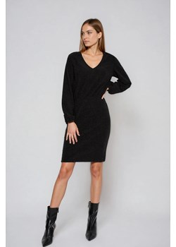 Błyszcząca sukienka czarna ze sklepu Moodo.pl w kategorii Sukienki - zdjęcie 187589280