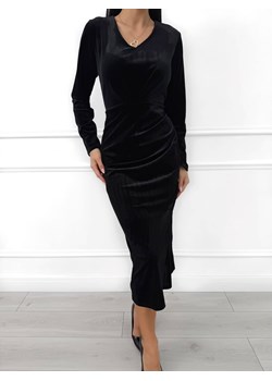 Czarna Welurowa Sukienka z Marszczeniem ze sklepu ModnaKiecka.pl w kategorii Sukienki - zdjęcie 187592074
