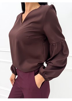Ciemnobrązowa Elegancka Bluzka z Dekoltem V ze sklepu ModnaKiecka.pl w kategorii Bluzki damskie - zdjęcie 187592120