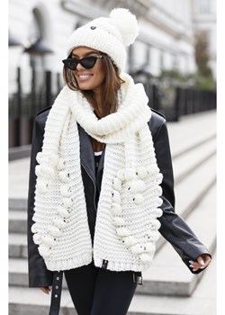 komplet 2- częściowy montana czapka + szalik z motywem serca polski producent j&k premium - ecru ze sklepu STYLOWO w kategorii Komplety czapka i szalik damskie - zdjęcie 187595383