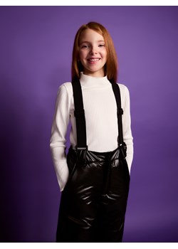 Reserved - Ocieplane spodnie na szelkach - czarny ze sklepu Reserved w kategorii Spodnie dziewczęce - zdjęcie 187596291