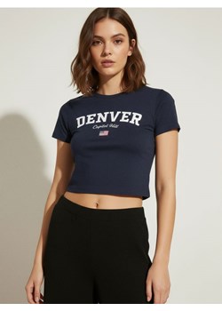 Sinsay - Krótka koszulka z napisem - niebieski ze sklepu Sinsay w kategorii Bluzki damskie - zdjęcie 187597424