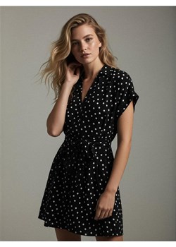 Sinsay - Wiskozowa sukienka mini w kropki - czarny ze sklepu Sinsay w kategorii Sukienki - zdjęcie 187597454