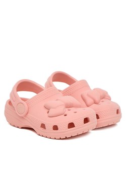 Klapki Crocs Toddler Classic Velvet Bow Clog 211887 Różowy ze sklepu eobuwie.pl w kategorii Klapki dziecięce - zdjęcie 187598390
