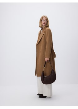 Reserved - Płaszcz z wiązanym paskiem - beżowy ze sklepu Reserved w kategorii Płaszcze damskie - zdjęcie 187603173