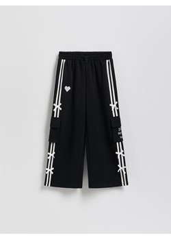 Reserved - Spodnie dresowe z kokardkami - czarny ze sklepu Reserved w kategorii Spodnie dziewczęce - zdjęcie 187606980