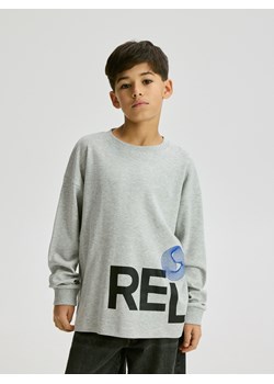 Reserved - Bawełniany longsleeve z nadrukiem - jasnoszary ze sklepu Reserved w kategorii T-shirty chłopięce - zdjęcie 187607852