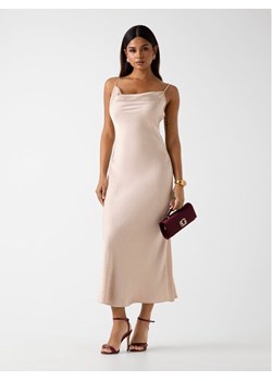 Guess Sukienka codzienna 180182 Beżowy Classic Fit ze sklepu MODIVO w kategorii Sukienki - zdjęcie 187610281